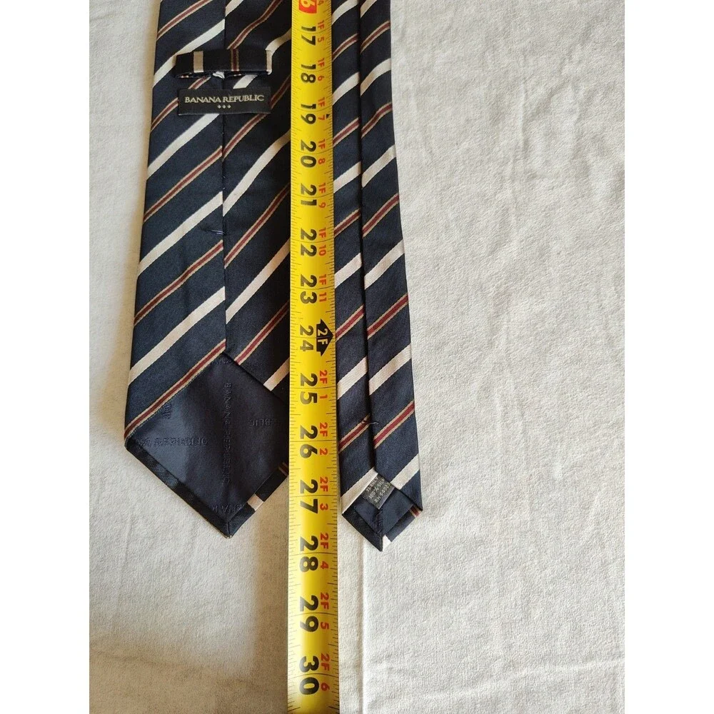 Banana Republic Tie Mens Silk Repp Tie 100% Silk Very Good Condition